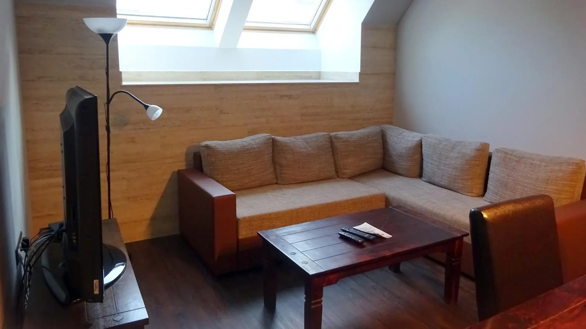 Corvin Point Rooms And Apartments Budapest Guest house