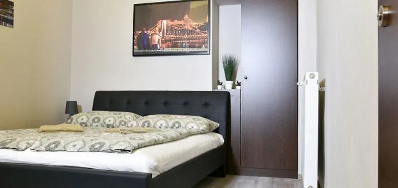 Corvin Point Rooms And Apartments Budapeşte 3*,  Macaristan